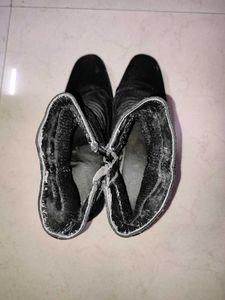 Black Mid Length Boots