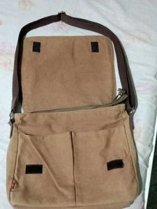 Canvas Messenger Bag