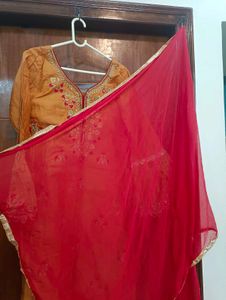 Embroidered Orange red Kurta bottom and dupatta se