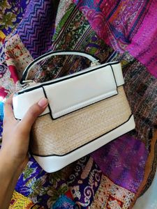 NEW FOREVER 21 VANITY BAG