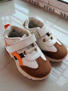 Unisex Cute White & Brown Toddler Sneak