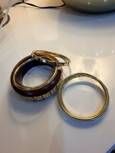Brand new wooden bangle set