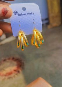 Triple Round Shape Golden / Silver  Korean Studs