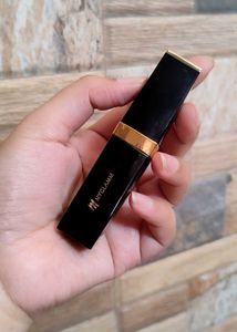 Manish Malhotra Lipstick &amp; Myglamm Serum BB Cream