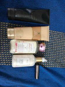 Bath & Body Lotions- Free Ras & colorbar