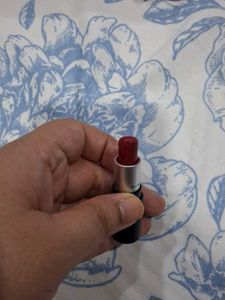MAC Lipstick Mini- Russian Red