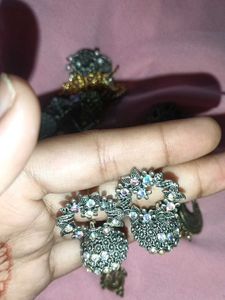 Assorted Ethnic Earrings Bundle 8 asthetic piece �