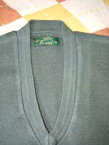 New sweater size 38