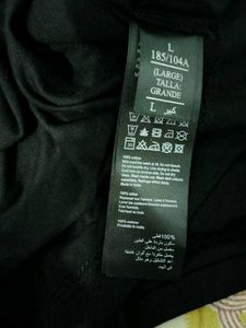 Genuine All Saints Unisex Black T-Shirt Large