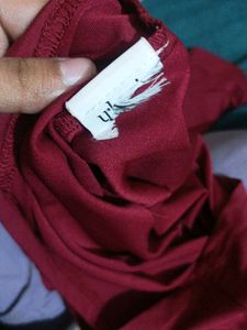 Chic Red Long Sleeve Crop Top