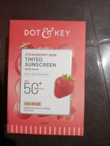 Dot & Key Strawberry Dew Tinted Sunscreen