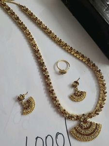New Jeweled Necklace, Ring &amp; Earring Set