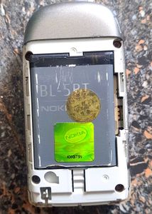 Nokia 2760 Flip Phone