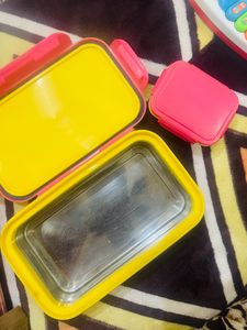 girlish tiffin box