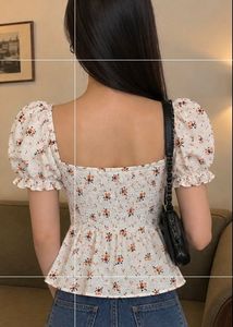 Chic Floral Puff Sleeve Top