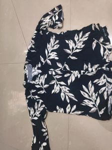Stylish Black Floral Print Blouse