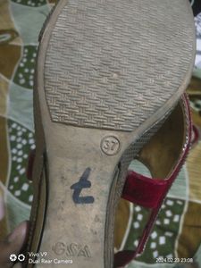 Red &amp; Silver Embellished Juttis