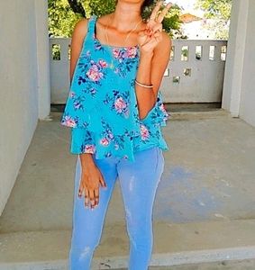 Women Printed  Crop Top