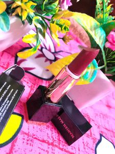 The MyGlamm Manish Malhotra Hi-Shine Lipstick in '