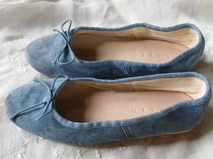 Chic  Galin Blue Suede Ballet Flats