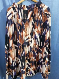 Abstract Print Pleated Skirt