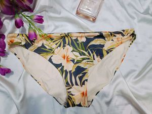 🇳🇿💫🎀Floral Print Bikini Bottoms