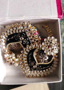 Elegant Black & Gold Kundan Jewellery Set