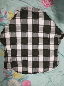 women's Plaid Button-Up Shirt