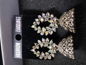 Fashionable Jhumka Earrings