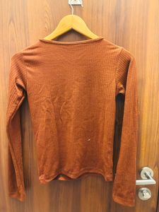 Ribbed Twist Neck Long Sleeve Top