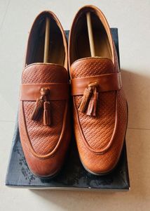 Men's Tan Textured Tassel Loafers – Elegant