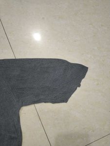 Stylish Grey Ribbed Turtleneck Top