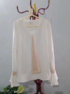 Elegant White V-Neck Blouse with Bell Sleeves