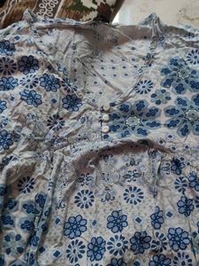 Blue Floral V-Neck Kurta