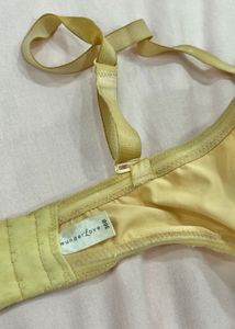 H&amp;M Comfortable Seamless Strapless Bra