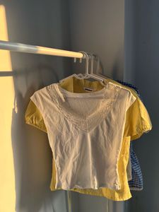 Lace Trim V-Neck Sleeveless Top