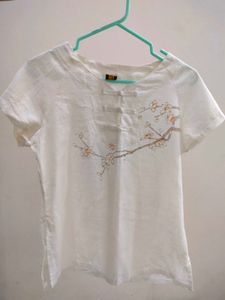 White Linen Kurta with Floral Embroidery