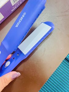 Nova Hair Straightener