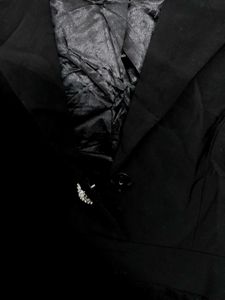 Black Modelling Style Ruffle Dress