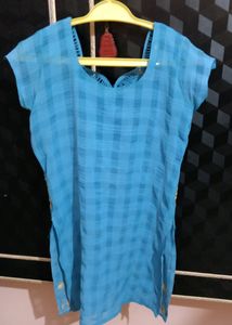 Women Blue Kurta In Good Condition No Flaws