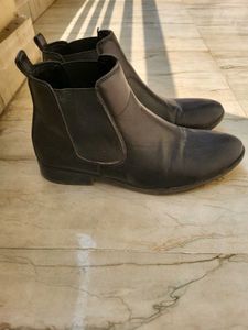 Black Chelsea Boots