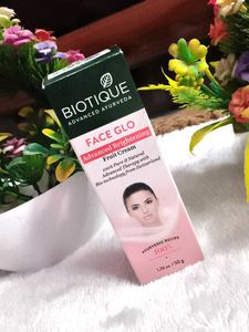Biotique Face Glo Advance Brightening Fruit Cream
