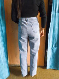 🤍🩵Waist:-30 Light Wash Jeans - Trendy Denim🩵🤍
