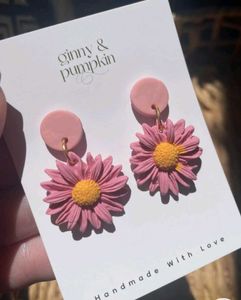 Pink Daisy Flower Earrings