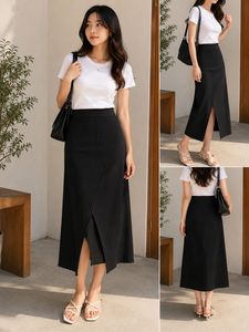 Chic Black Midi Skirt