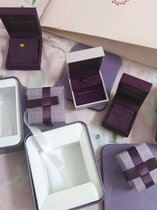 Caratlane Jewellery Set with Box
