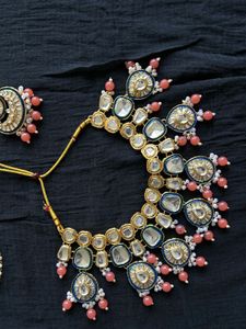 Exquisite Kundan Necklace and Earring Set
