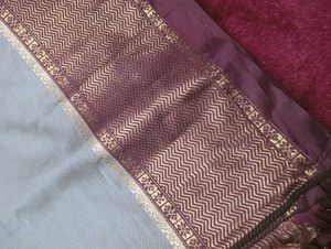 ✨Elegant Pure Banarasi Silk Saree – Maroon Border