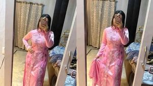 Elegant Pink Embroidered japenese Gown🎀🦋
