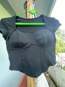 Black Square Neck Crop Top